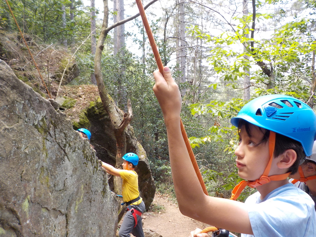 Village Camps International Summer Camp Ard&egrave;che, France 2019-07-26 https://www.villagecamps.com/journals_admin/images/2231-0749-NewClimb4 copy.jpg